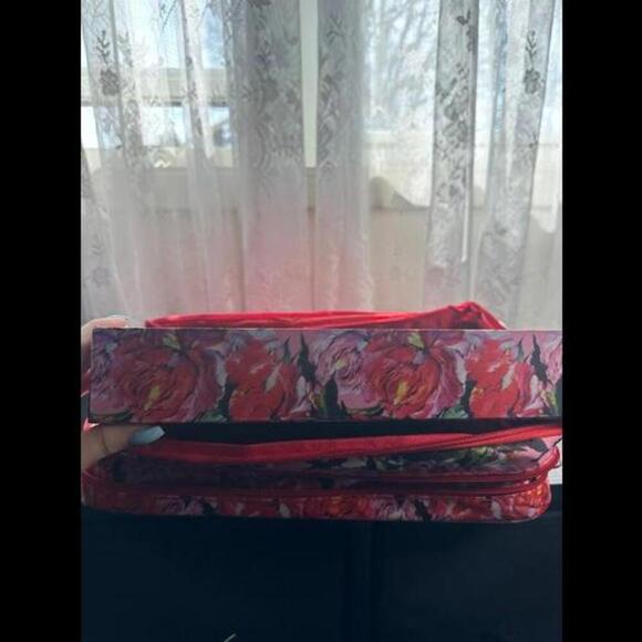 Large Floral Makeup Organizer Case with Adjustable Dividers - Picture 5 of 5